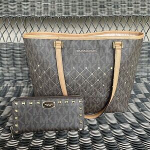 Michael Kors Jet Set Violet Small Carryall‎ Tote Wallet Logo Perforated Leather
